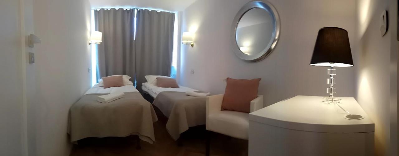V Ajax Warsaw Bed&Breakfast Rooms Exterior foto